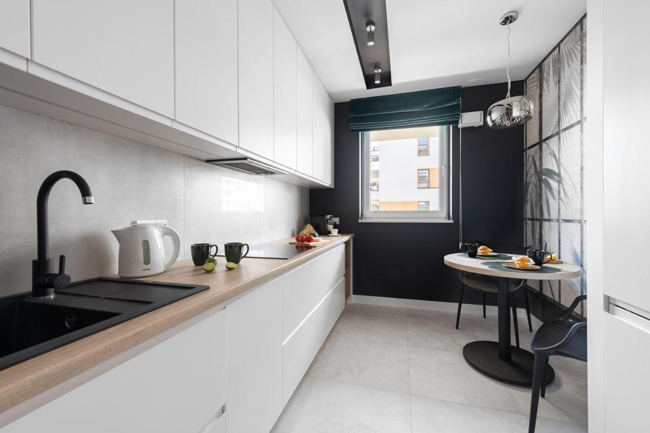 P&O Serviced Apartments Group Komputerowa Варшава Экстерьер фото